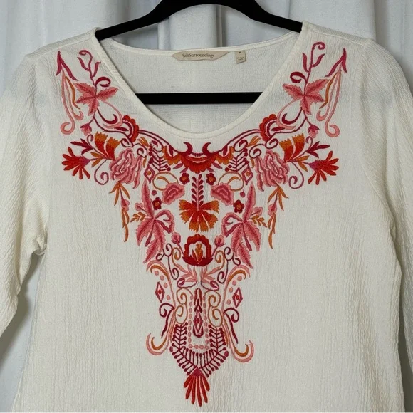 Soft Surroundings Embroidered Tunic Top White Red Pink Size Medium Boho - Picture 4 of 11